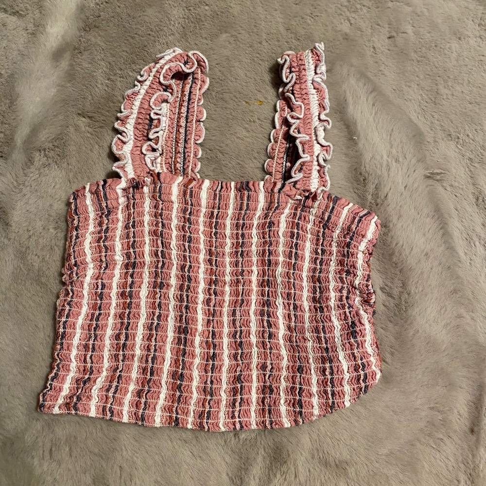 Not sure wear this is from i think it might be hollister